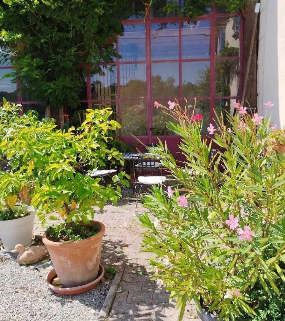 Gite Perissee, Le Petit Gite Libaros France