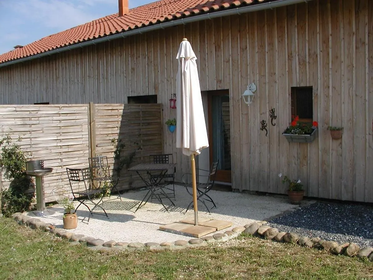 Gite Perissee, Le Petit Gite Libaros Apartment